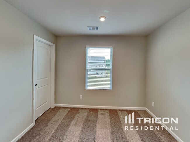 Foto del edificio - 4222 Socata Court Cross Plains TN