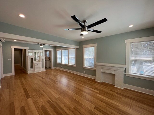 Building Photo - 1281 E Broadway