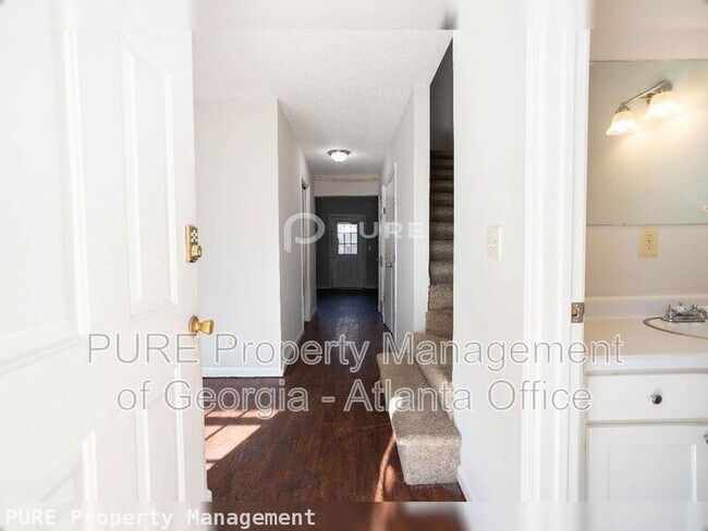 Foto del edificio - 772 Rogers Way SW