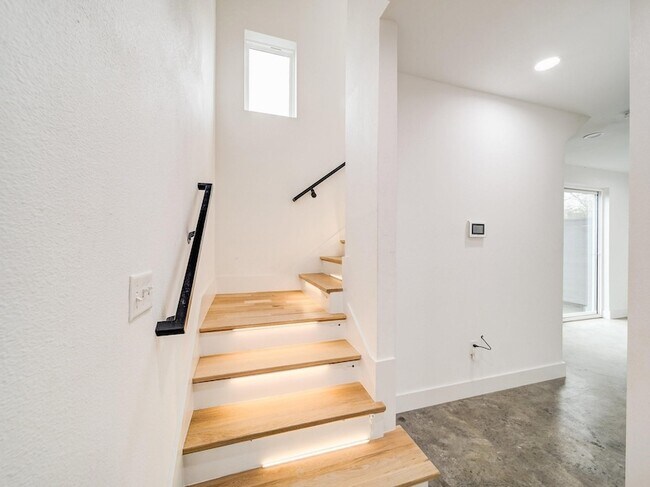 Foto del edificio - 2916 Hawthorne Ave