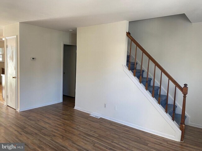 Foto del edificio - 325 Barley Dr