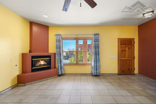 Building Photo - 1 MO. FREE RENT! Serene Pueblo-Style Home in Tierra Contenta