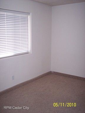 Building Photo - 967 S 170 W