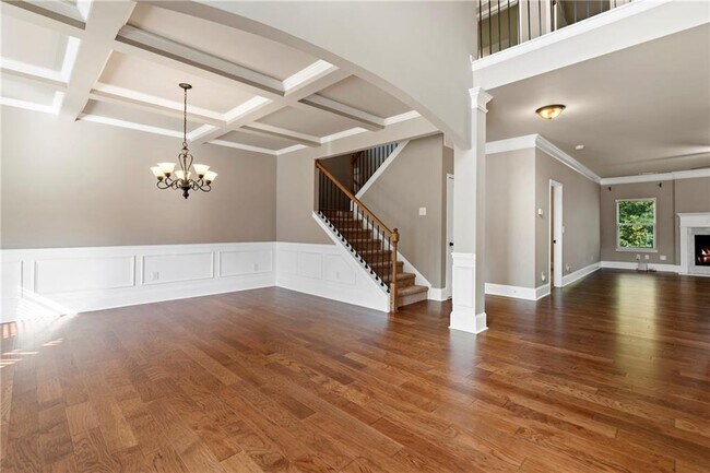 Foto del edificio - 5290 Clingman Ct