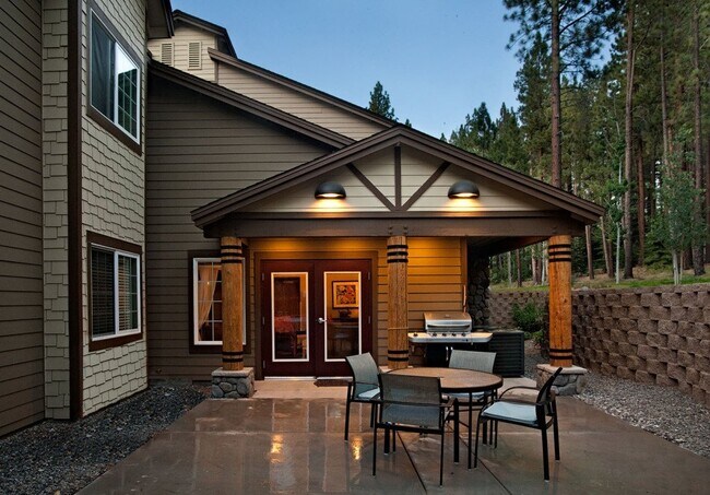 Building Photo - 1447 Herbert Ave