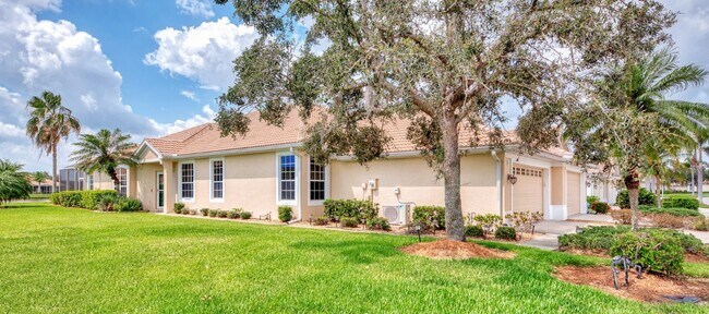 Foto del edificio - 4532 Whispering Oaks Dr