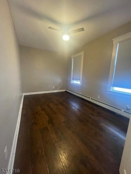 Foto del edificio - 1070 Bond St