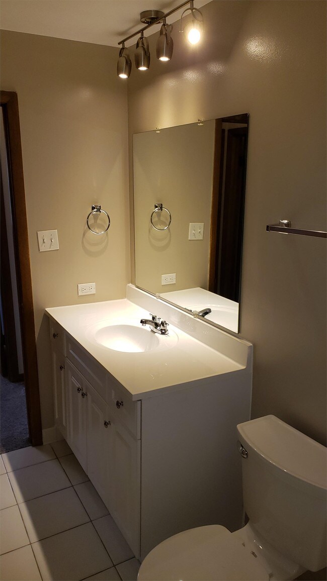 Foto del edificio - 10425 Mason Ave