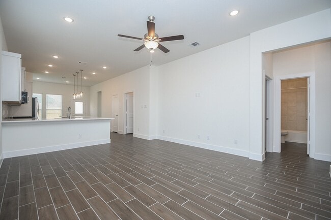 Foto del edificio - 2823 Sunrise Fld Ln