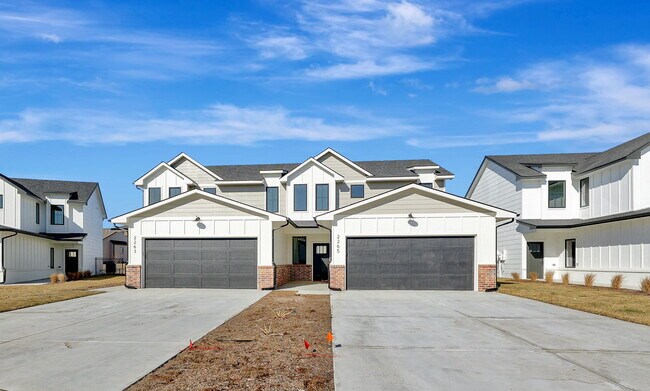 Foto del edificio - 2265 N 159th Ct E