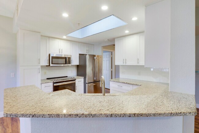 Building Photo - 2730 Anzio Ct