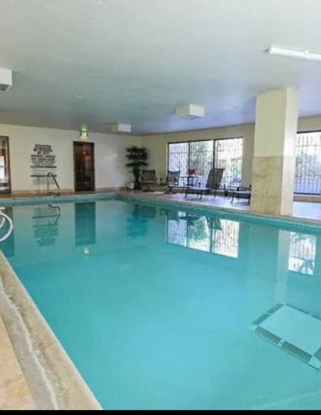 Photo - 245 N Vine St Apartment