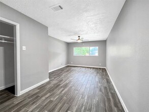 Building Photo - 6347 Limestone St