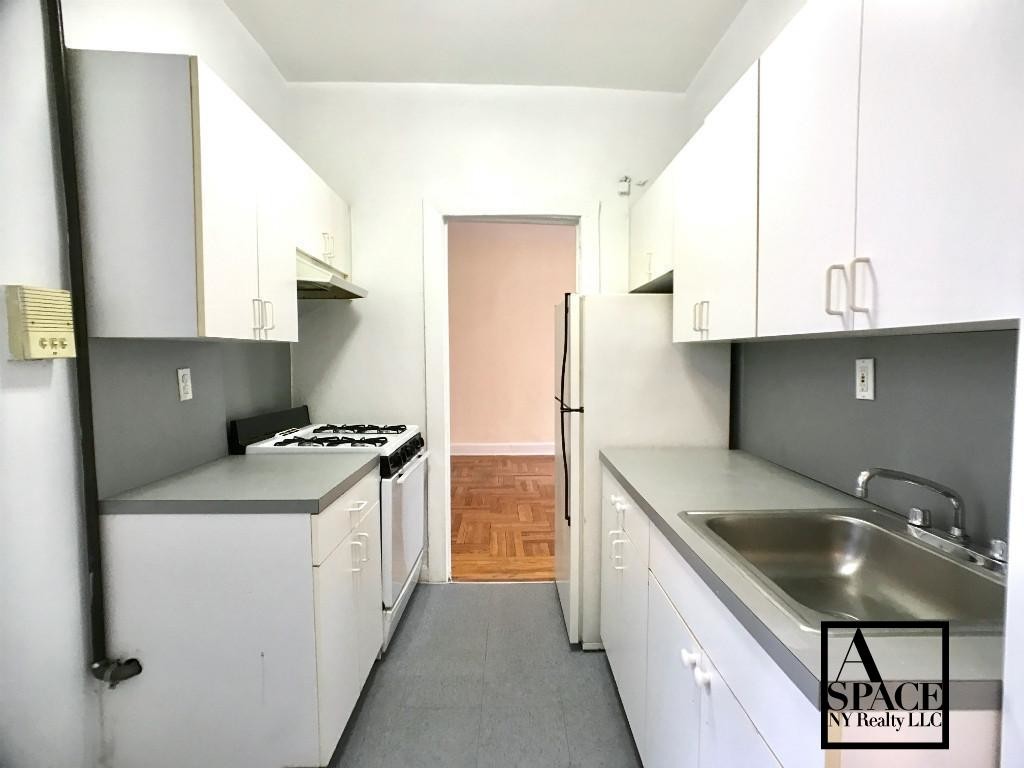 Primary Photo - 330 Wadsworth Avenue