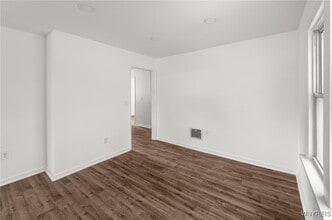 Building Photo - 8521 Sheridan Dr