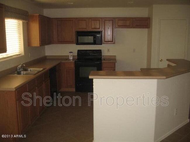 Building Photo - 16409 W Monte Cristo Ave