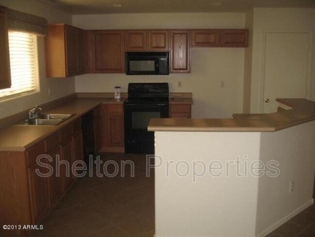 Foto del edificio - 16409 W Monte Cristo Ave