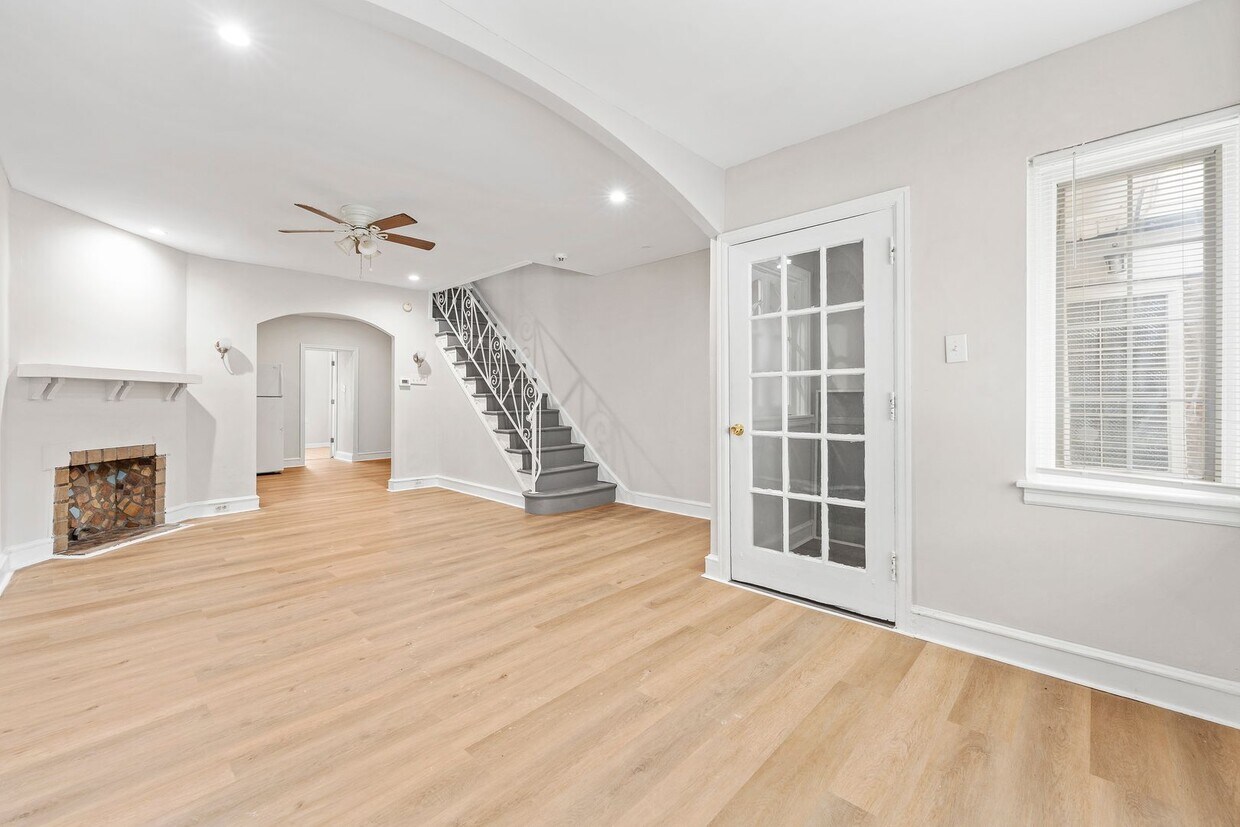 Foto principal - ???UPDATED 3 BEDROOMS AND 1BATH HOME WITH ...