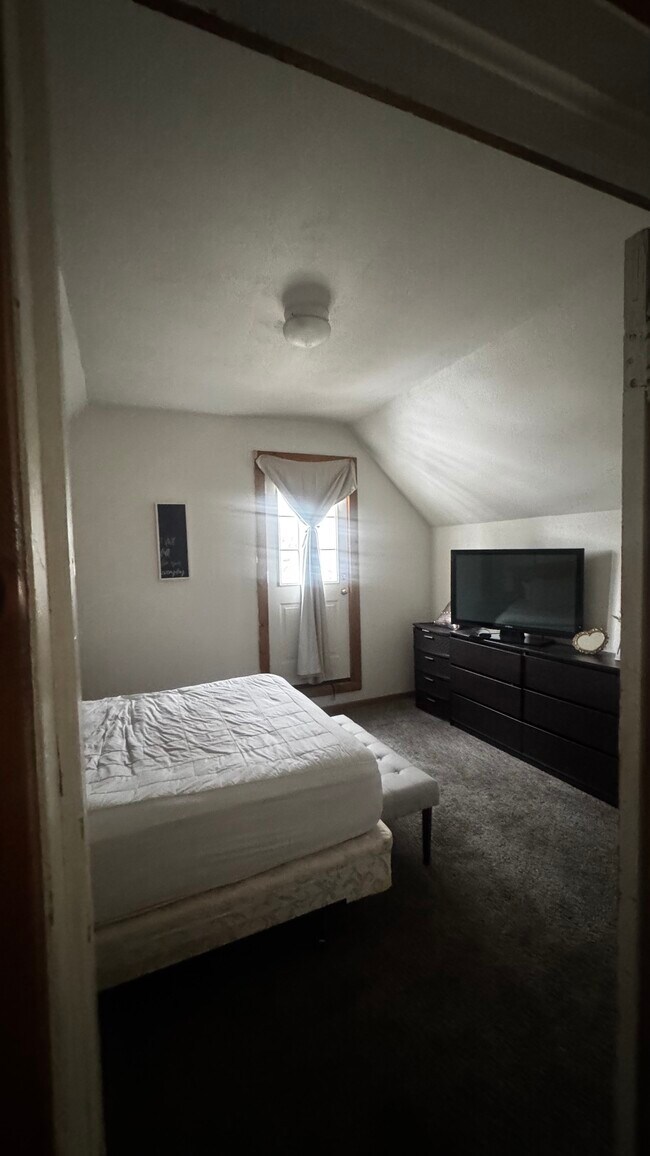 Foto del edificio - 246 W Main St