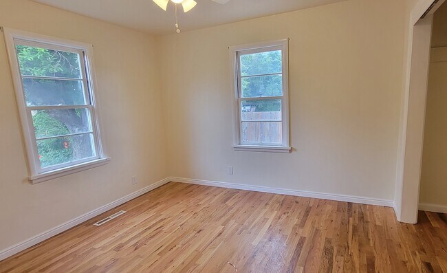 Foto del edificio - 297 S 500 W