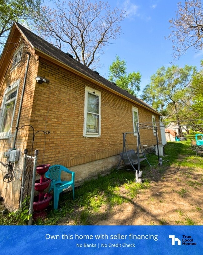 Building Photo - 1831 S Livingston St