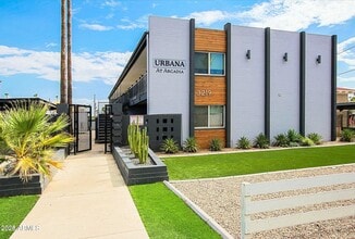Building Photo - 3219 E Earll Dr