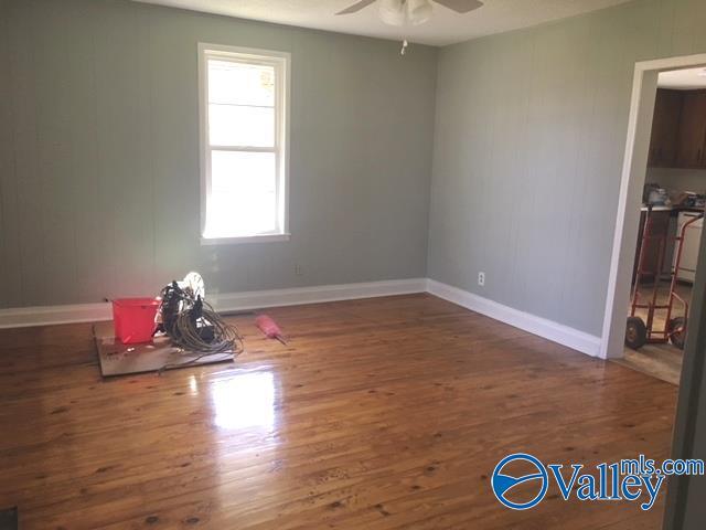 Foto del edificio - 28467 Schrimsher Rd