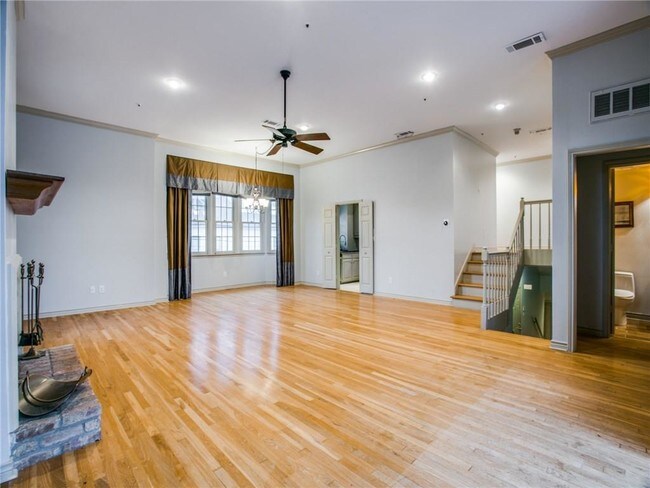 Foto del edificio - 4511 Gilbert Ave