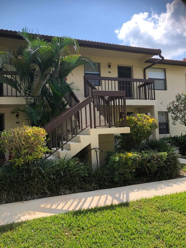Foto principal - 4626 Lucerne Lakes Blvd E