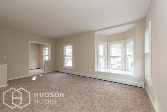 Building Photo - NOW AVAILABLE! - 25 Morris Ave Unit 1, Mou...