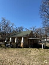 Building Photo - 1903 Alma Blvd