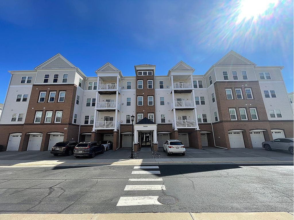 24636 Woolly Mammoth Ter Unit 305, Aldie, VA 20105 Condo for Rent in Aldie, VA