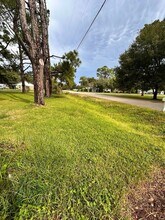 Building Photo - 8208 Ash Rd