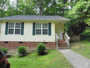 Building Photo - 119 N Woods Dr