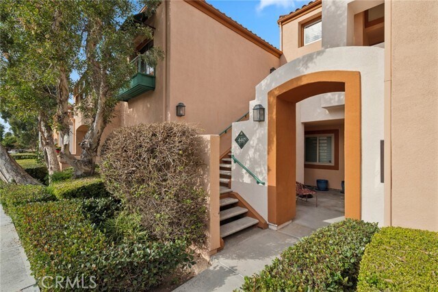 Primary Photo - 440 Villa Point Dr