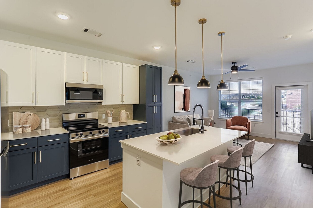 Foto principal - Ara Townhomes & Flats