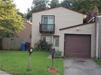 Primary Photo - 7 Glouchester Cir