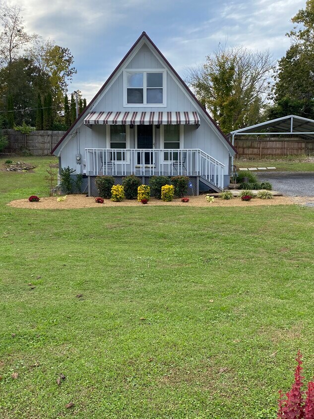 Adorable A Frame 3 bedroom 1 bath home - 8119 Savannah Hills Dr