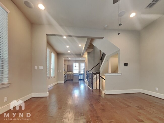 Foto del edificio - 5430 Cornish St