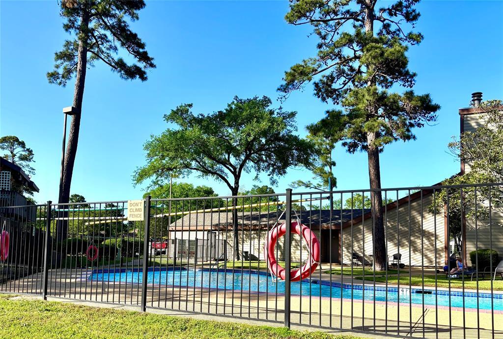 Primary Photo - 12900 Walden Rd