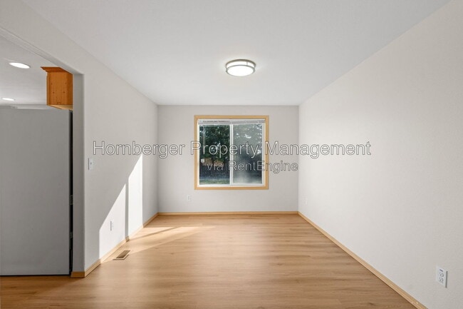 Building Photo - 509 S Joslin Pl