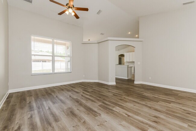 Foto del edificio - 2882 Southern Pines Loop