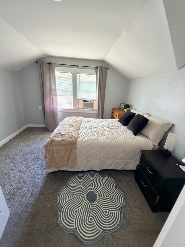 Building Photo - 6352 Edward St