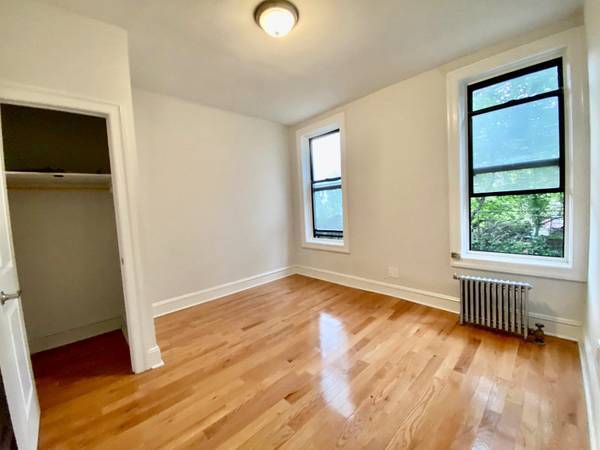 Foto del edificio - 395 Saint Johns Pl