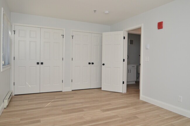 Foto del edificio - Village Place Flats