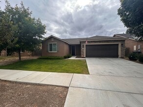 Building Photo - 1296 Sparrow Dr