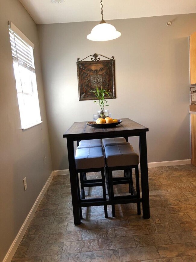Foto del edificio - 1318 Twin Spires Dr