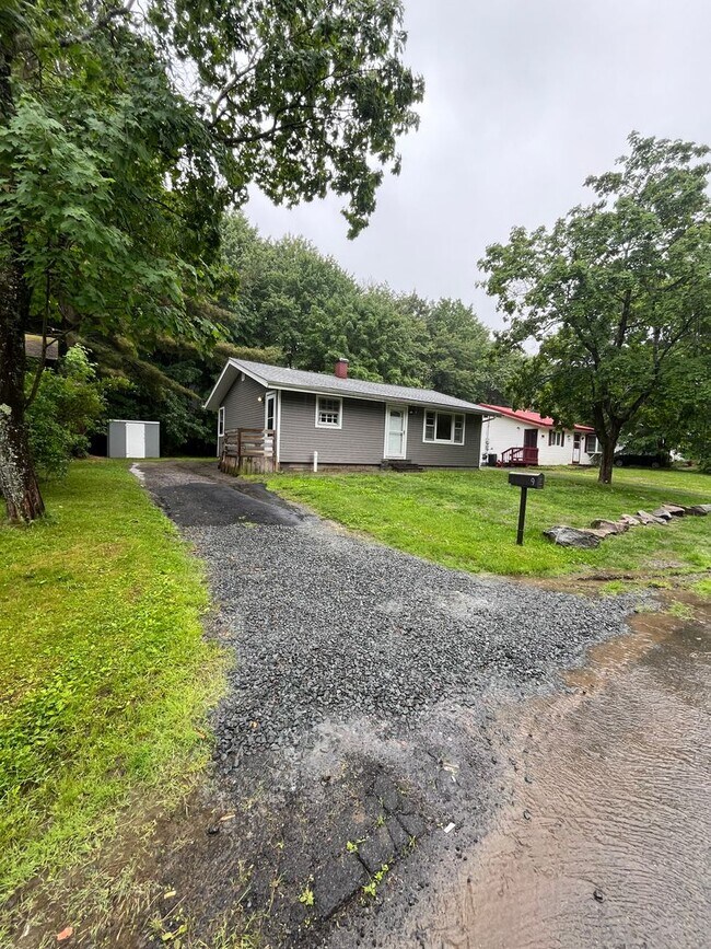 9 Morris Dr, Monticello, NY 12701 House Rental in Monticello, NY