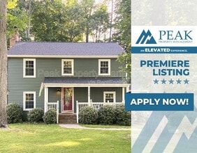 Building Photo - 2425 Crowncrest Dr