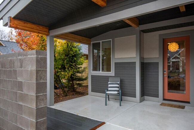 Foto del edificio - For Rent: Furnished Executive Home in Bend, OR – Prime Location!